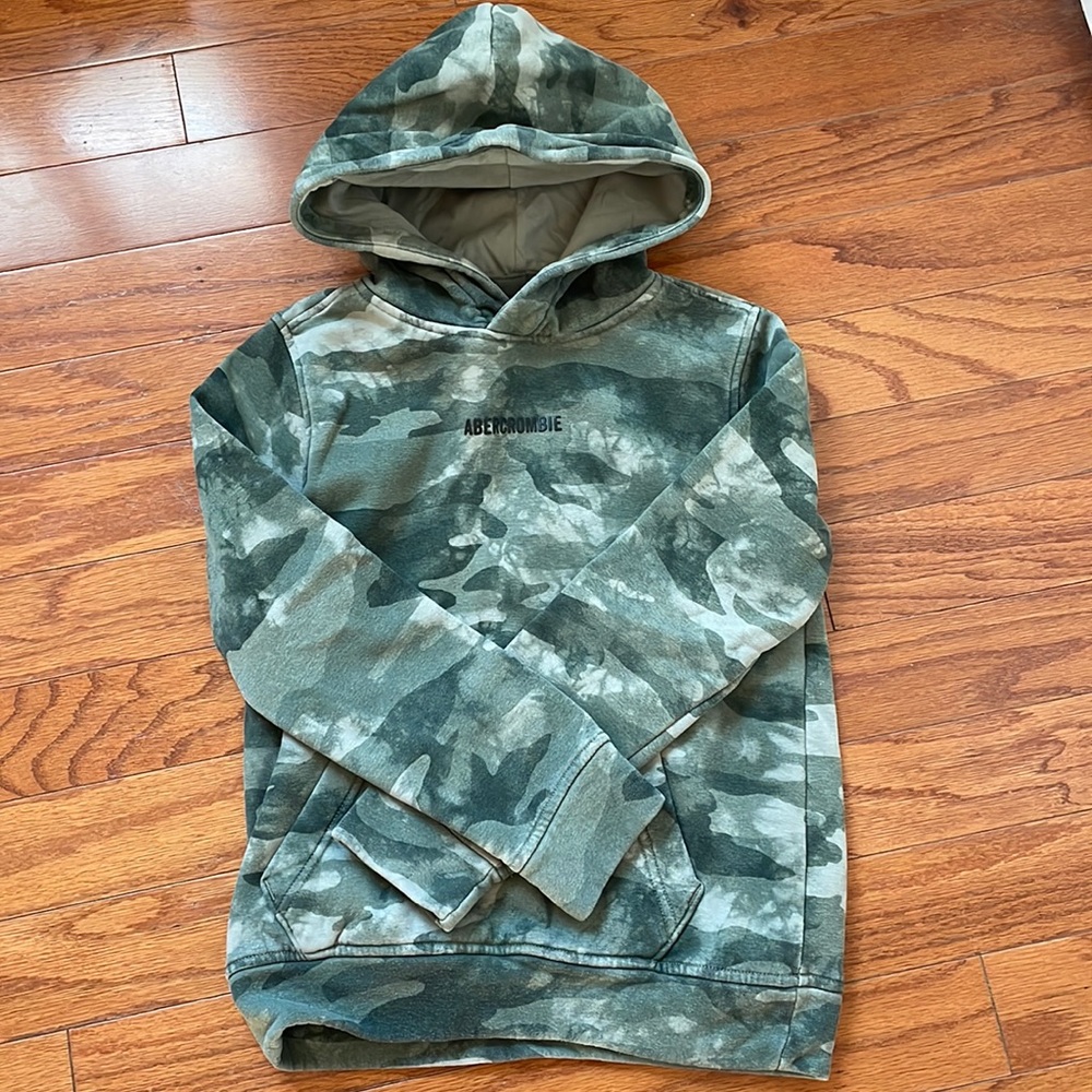 Logo Camo Hoodie Size 9/10